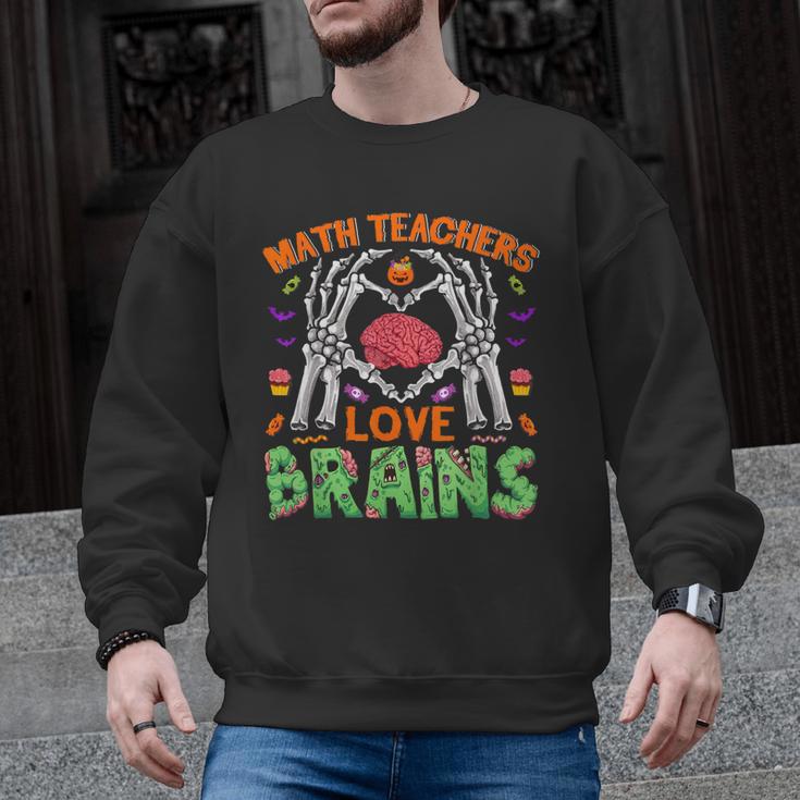 Math Teacher Love Brain Heart Skeleton Hand Zombie Halloween Men Graphic Sweatshirt