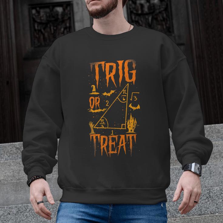 Math Teacher Nerd Student Halloween Trig Or Treat Men Graphic Sweatshirt