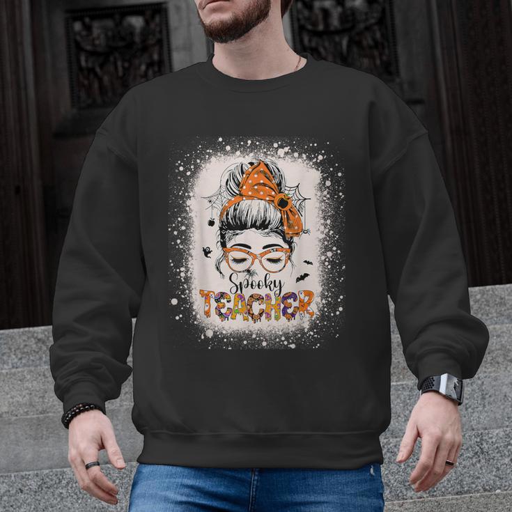 Messy Bun Spooky Teacher Bleached Halloween Teachers Men Graphic Sweatshirt