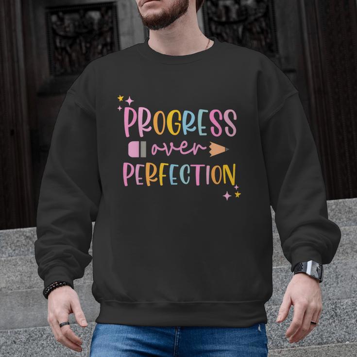 Motivational Progress Over Perfection Back To School Teacher Men Graphic Sweatshirt