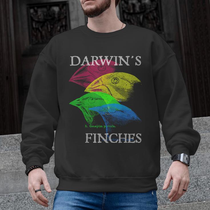 Nerdy Darwin's Finches Evolution Science Biology Teacher Men Graphic Sweatshirt