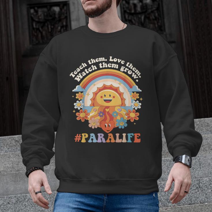 Paraprofessional Para Life Sun Flower Teacher Back To School Men Graphic Sweatshirt