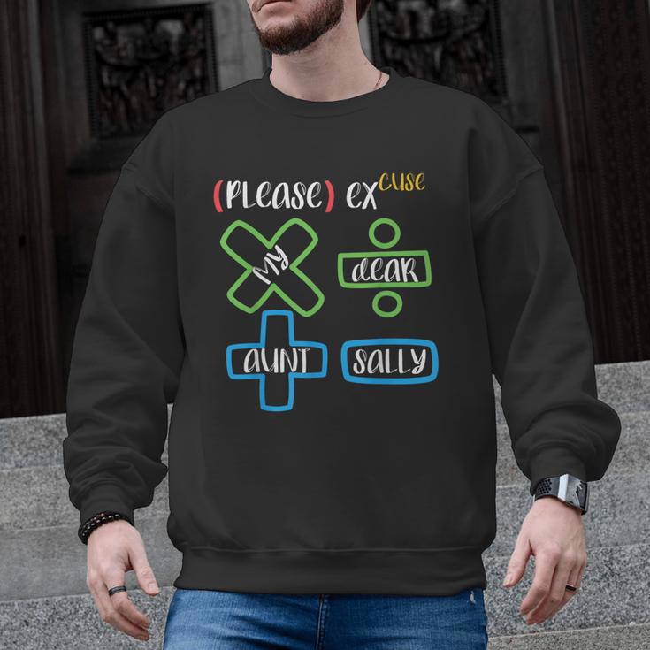 PEMDAS Please Excuse My Dear Aunt Sally Math Teacher Men Graphic Sweatshirt