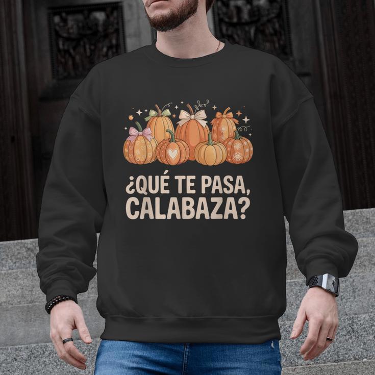 Qué Te Pasacalabaza Fall Immersion Teacher Spanish Teacher Men Graphic Sweatshirt