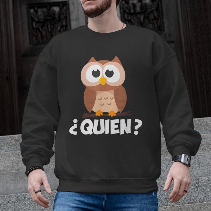 Quien Who Owl Spanish Teacher Men Graphic Sweatshirt
