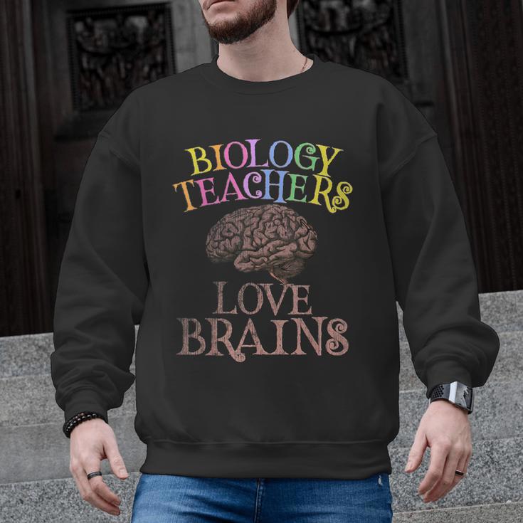 Retro BIOLOGY TEACHERS LOVE BRAINS This Is My Scary STEM Men Graphic Sweatshirt