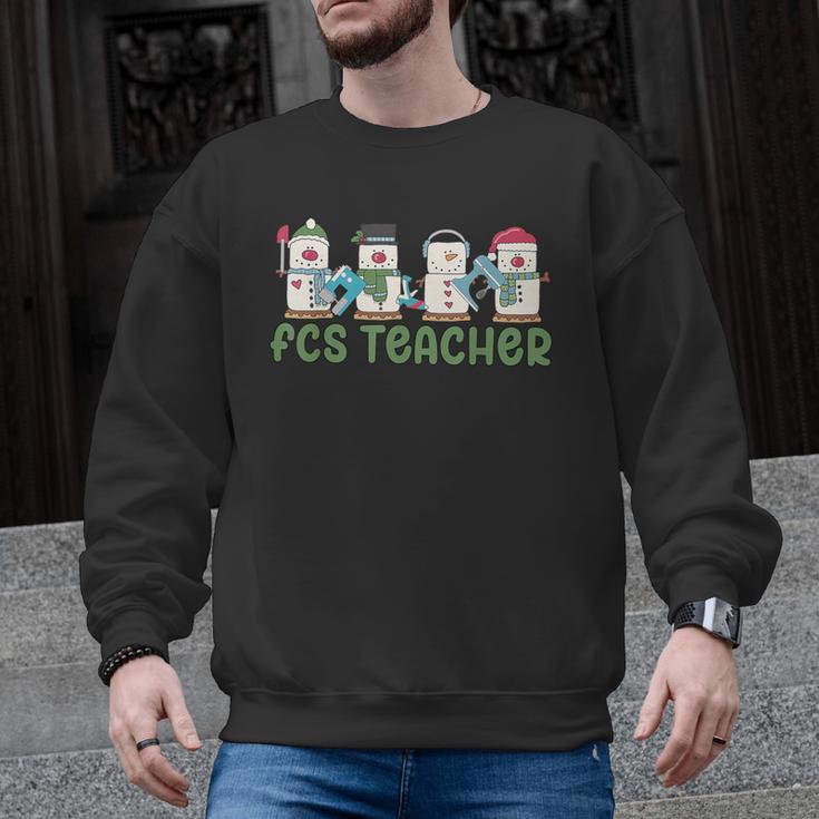 Retro Christmas Snowman FCS Teacher Family Consumer Science Men Graphic Sweatshirt