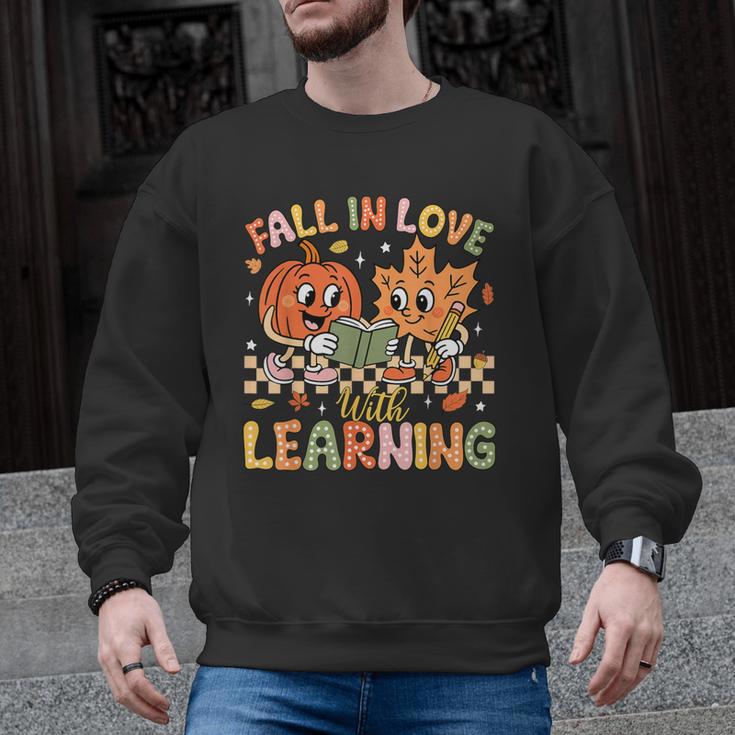 Retro Fall In Love With Learning Autumn Pumpkin Teacher Kids Men Graphic Sweatshirt