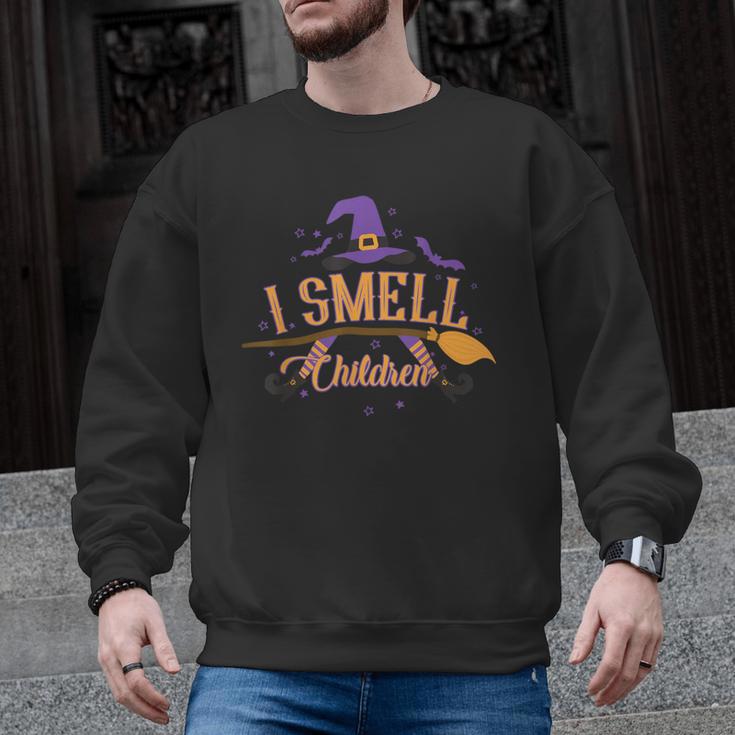 I Smell Children Wicked Cute Kindergarten Teacher Halloween Men Graphic Sweatshirt