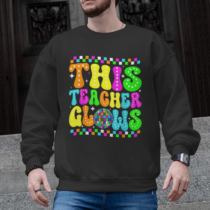 This Teacher 80s 90s Teachers's Day Glows Last Day Of School Men Graphic Sweatshirt