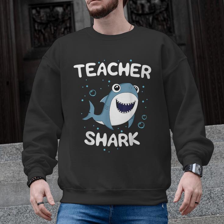 Teacher Shark Teaching Back To School Kindergarten Men Graphic Sweatshirt
