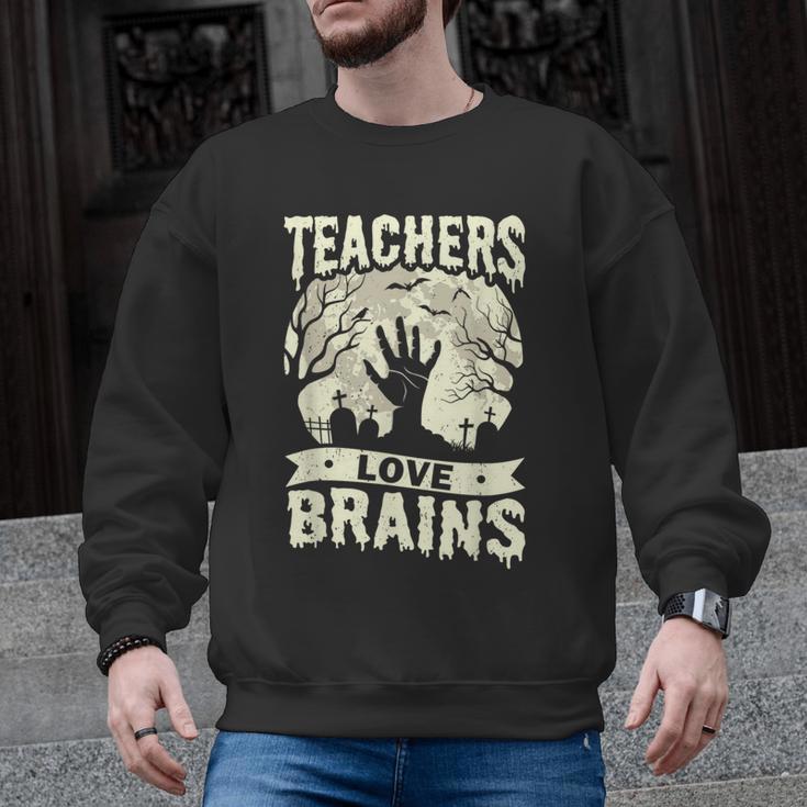 Teachers Love Brains Halloween Costume Boo Trick Teach Men Graphic Sweatshirt