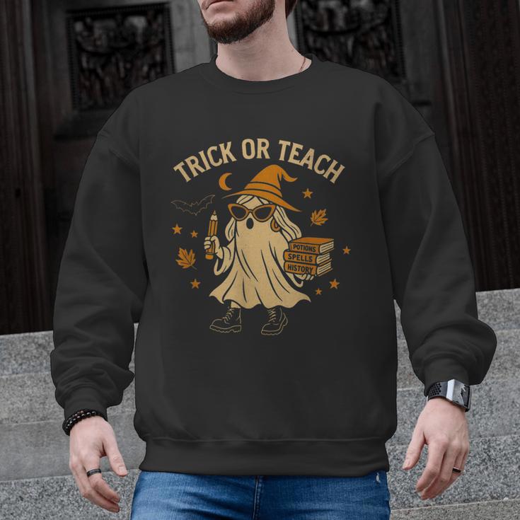 Trick Or Teach Halloween Teacher Men Graphic Sweatshirt