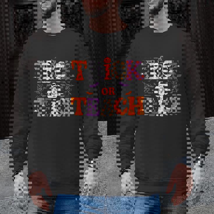 Trick Or Teach Teacher Halloween Costume Men Women Men Graphic Sweatshirt