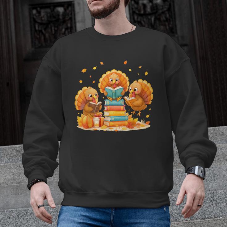 Turkey Read Books Reading Fall Thanksgiving Teacher Men Graphic Sweatshirt
