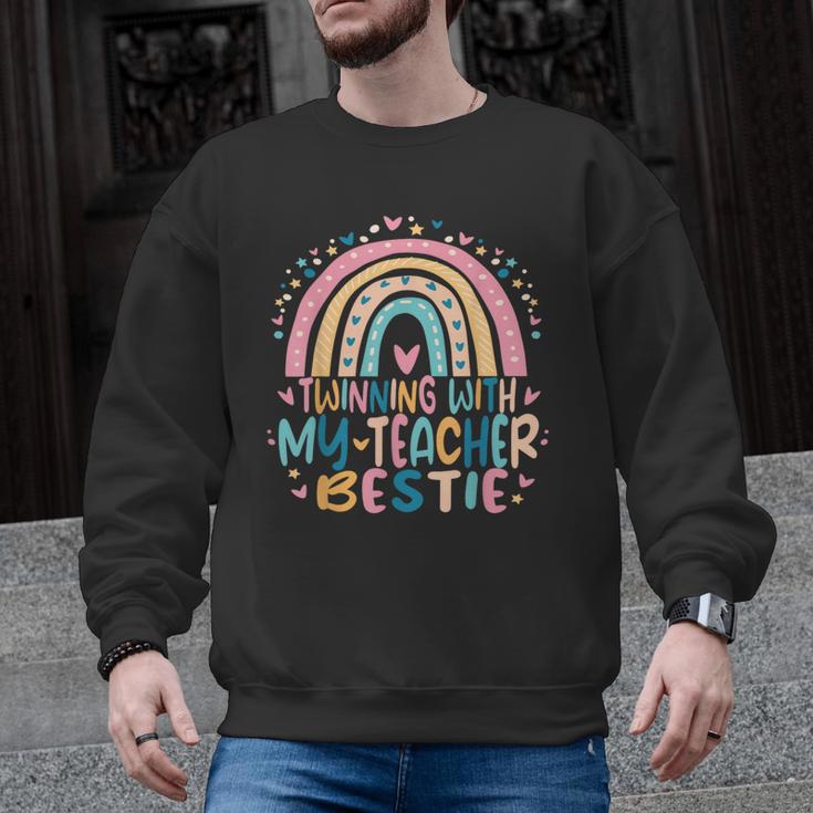 Twinning With My Teacher Bestie Rainbow Matching Teachers Men Graphic Sweatshirt