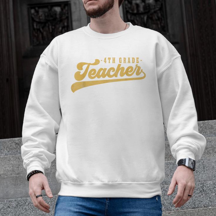 4th Grade Teacher Cute Vintage Graphic Fourth Grade Teacher Men Graphic Sweatshirt