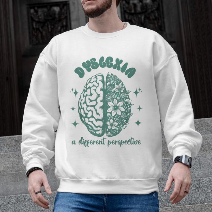 Dyslexia A Different Perspective Dyslexia Specialist Teacher Men Graphic Sweatshirt