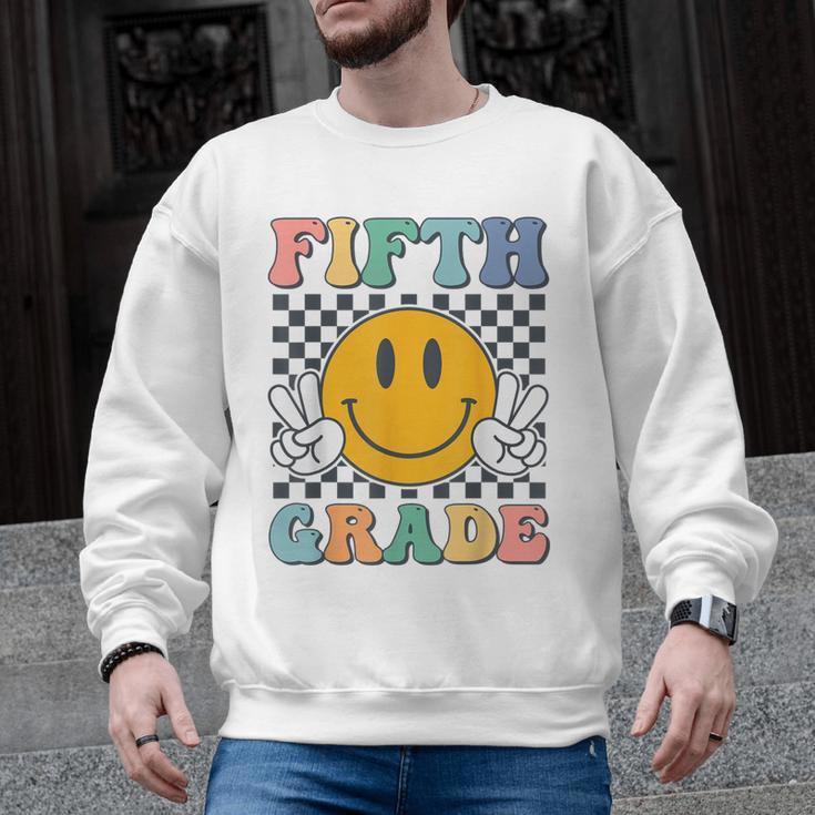 Fifth Grade Team Teachers Boys Girls Retro Smile 5th Grade Men Graphic Sweatshirt