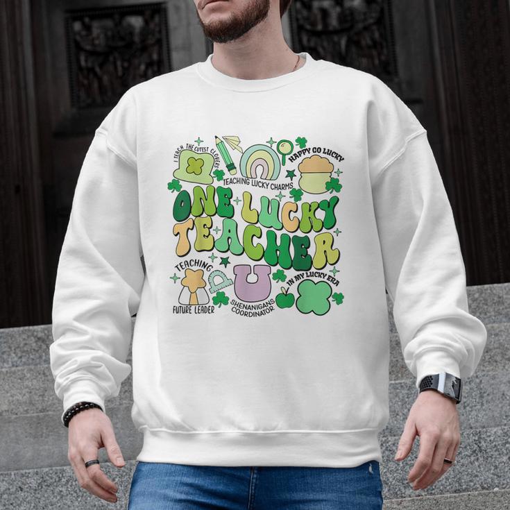 One Lucky Teacher St Patrick's Day Irish Teacher Lucky Era Men Graphic Sweatshirt