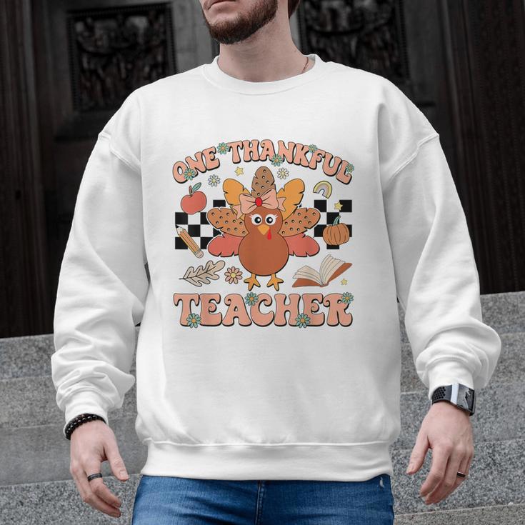 One Thankful Teacher Thanksgiving Retro Groovy Fall Teachers Men Graphic Sweatshirt