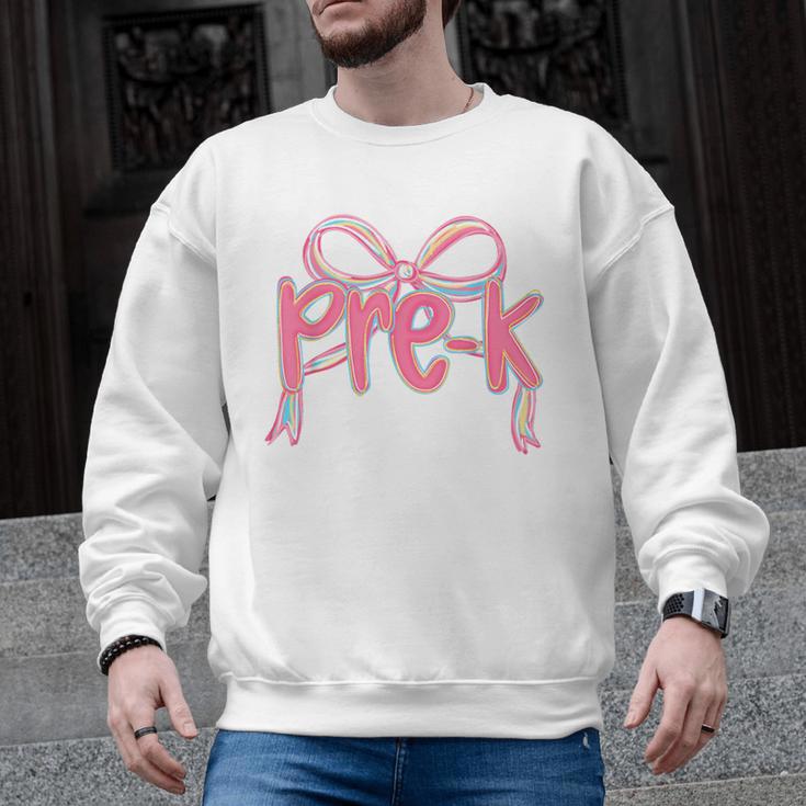 Preppy Pre k Back To School Pre-k Teachers Girls Cute Bow Men Graphic Sweatshirt
