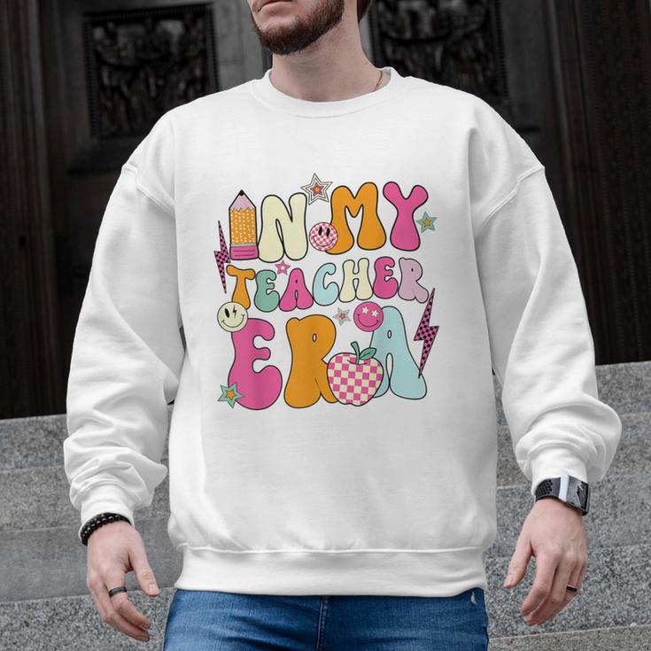 Retro Groovy In My Teaching Era Best Teacher Appreciation Men Graphic Sweatshirt