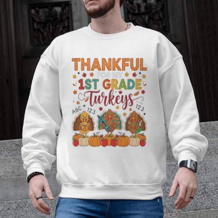 Teach Thanksgiving Teacher Thankful For My 1st Grade Turkeys Men Graphic Sweatshirt