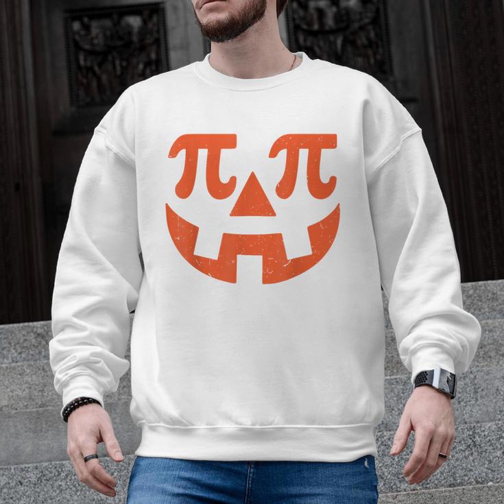Thanksgiving Math Teacher Pumpkin Pi Pie Math Costume Men Graphic Sweatshirt