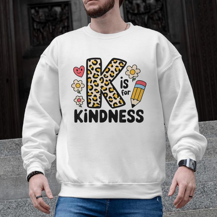 Unity Day Design Kindness Orange Teacher Kids Be Kind Men Graphic Sweatshirt