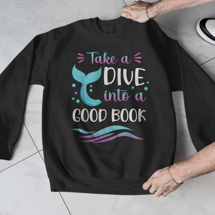 Cute Mermaid Librarian Teacher Dive Into A Good Book Reading Men Graphic Sweatshirt, funny design Cute Mermaid Librarian Teacher Dive Into A Good Book Reading Men Graphic Sweatshirt, funny design