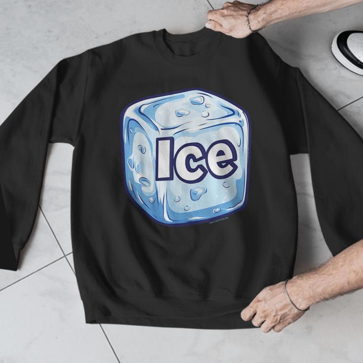 Ice Halloween Pun Costume Easy Lazy Team Group Teacher Men Graphic Sweatshirt, funny design
