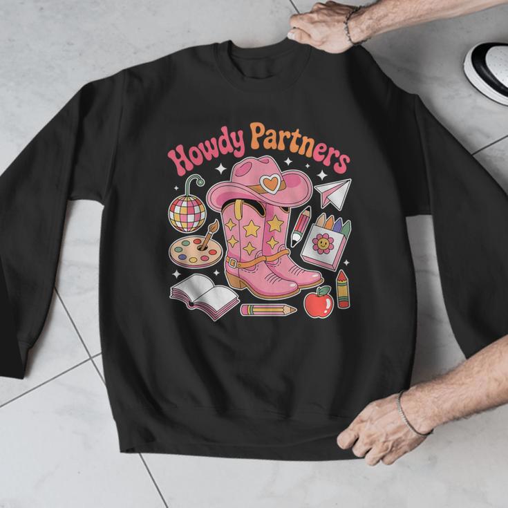 Retro Howdy Partners Cowgirl Cowboy Teacher Back To School Men Graphic Sweatshirt, funny design