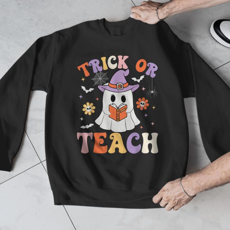 Trick Or Teach Teacher Groovy Ghost Halloween Teacher Men Graphic Sweatshirt, Groovy Teacher Gifts, funny design