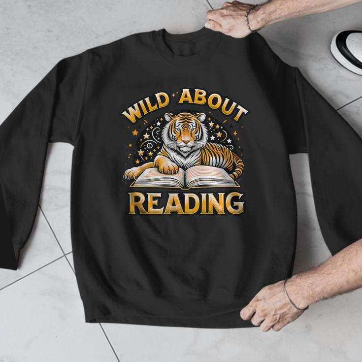Wild About Reading Tiger For Teachers & Students Men Graphic Sweatshirt, funny design