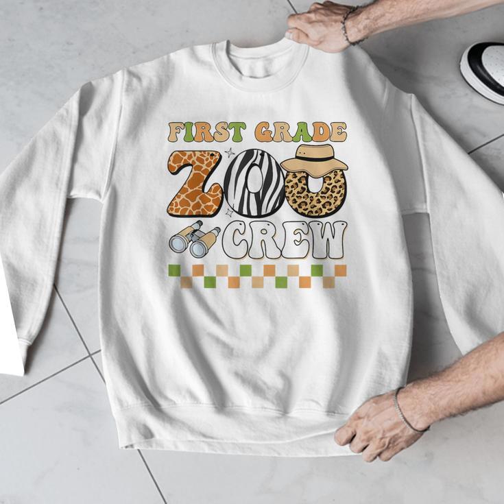 Field Zoo Trip Teacher First Grade Crew Back To School Men Graphic Sweatshirt, First Grade Teacher Gifts, funny design