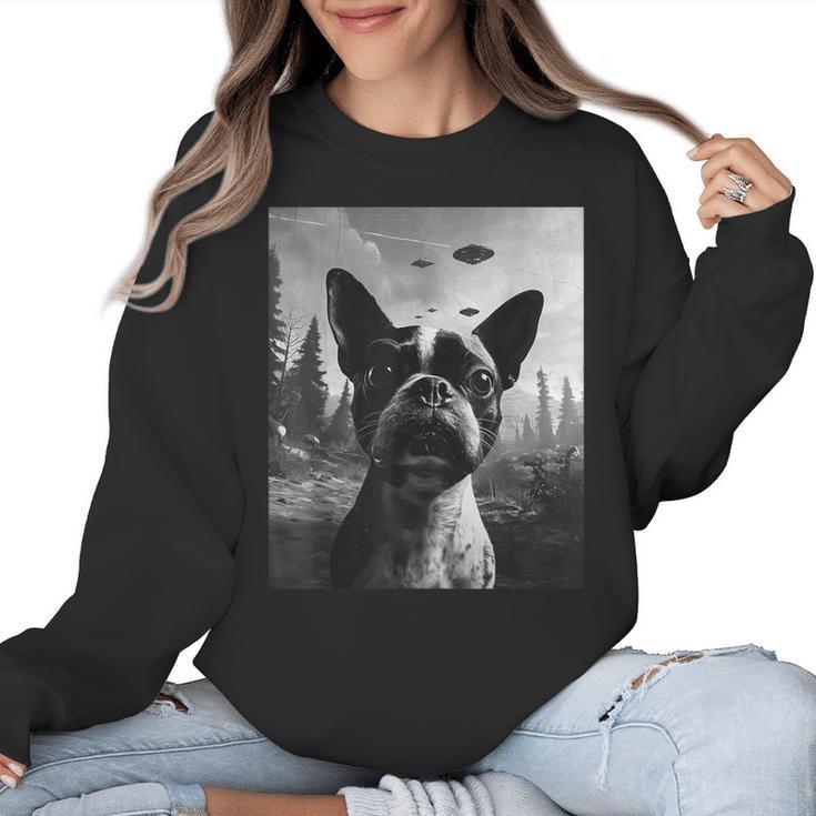 Dog Mom Dad Alien Selfie Boston Terrier UFO For Men Women Women Crewneck Sweatshirt