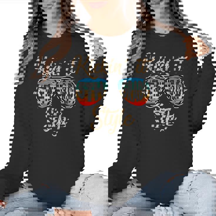 P41l Retro Kickin It 5th Grade Style Teacher Back To School For Men Women Girls Kids Women Crewneck Sweatshirt