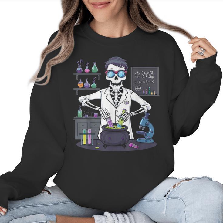 Science Teacher Halloween Skeleton Scientist Chemistry Women Crewneck Sweatshirt