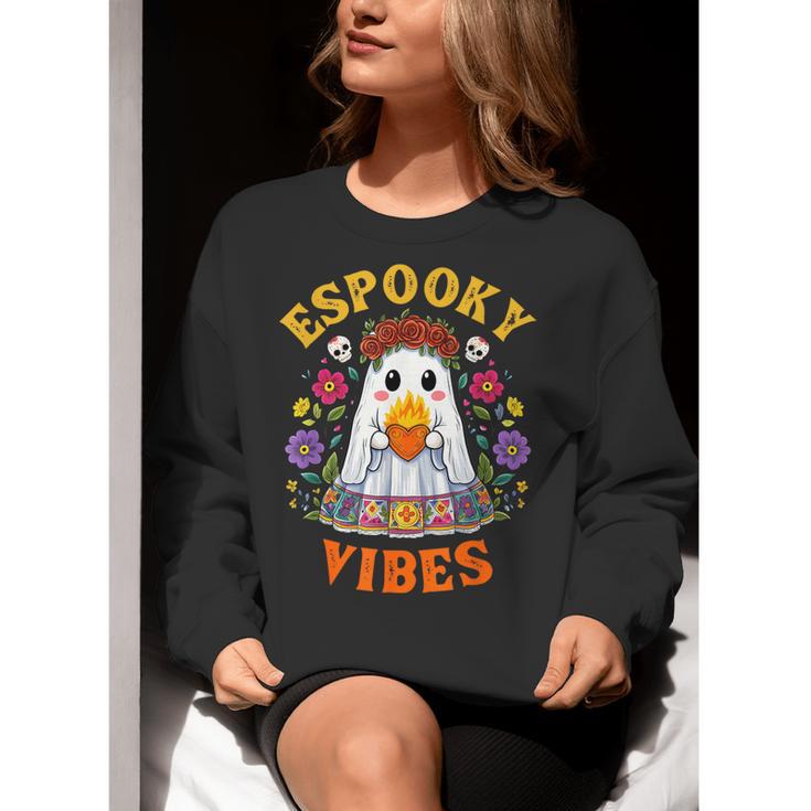 Espooky Vibes Spanish Mexican Halloween Ghost Teachers Women Crewneck Sweatshirt, funny gift