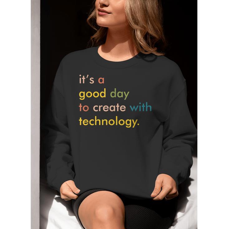 Retro Technology Teacher Shirt Tech Teacher Women Crewneck Sweatshirt, funny gift