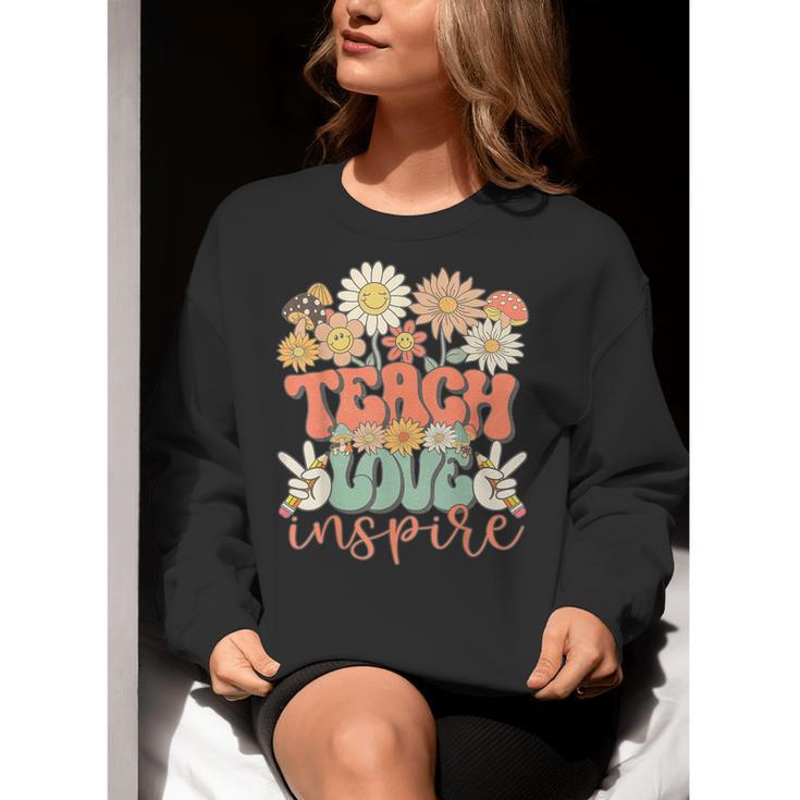 Teach Love Inspire Retro Groovy Daisy Back To School Teacher For Men Women Kids Women Crewneck Sweatshirt, Groovy Teacher Sweatshirts, funny gift Teach Love Inspire Retro Groovy Daisy Back To School Teacher For Men Women Kids Women Crewneck Sweatshirt, Groovy Teacher Sweatshirts, funny gift