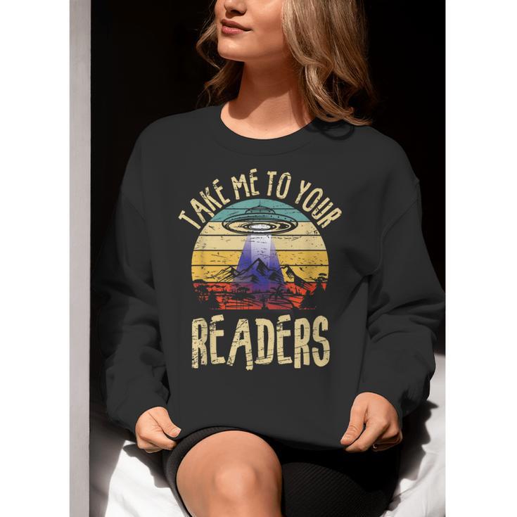 Vintage Take Me To Your Readers English Teacher Alien Space Men Women Women Crewneck Sweatshirt, English Teacher Sweatshirts, funny gift Vintage Take Me To Your Readers English Teacher Alien Space Men Women Women Crewneck Sweatshirt, English Teacher Sweatshirts, funny gift