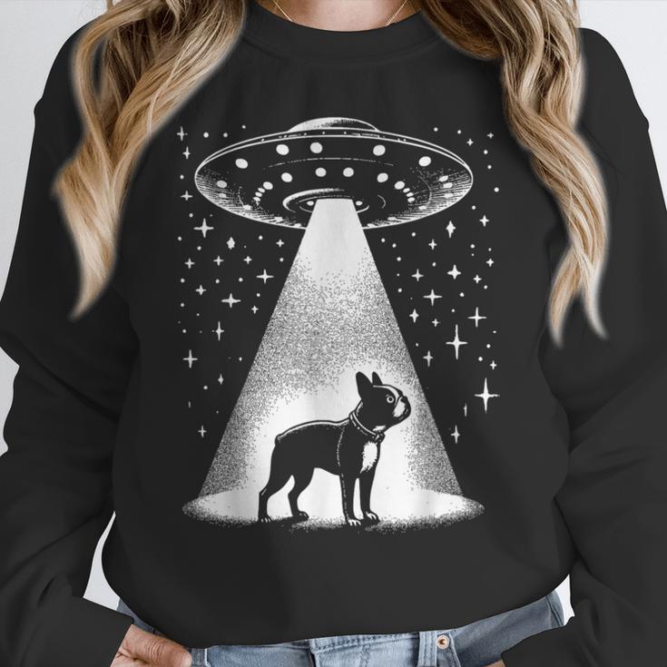 Boston Terrier Mom Dad Dog Alien UFO For Men Women Women Crewneck Sweatshirt, Mom Gifts, Boston Terrier Dad Gifts, Boston Terrier Mom Gifts, funny design