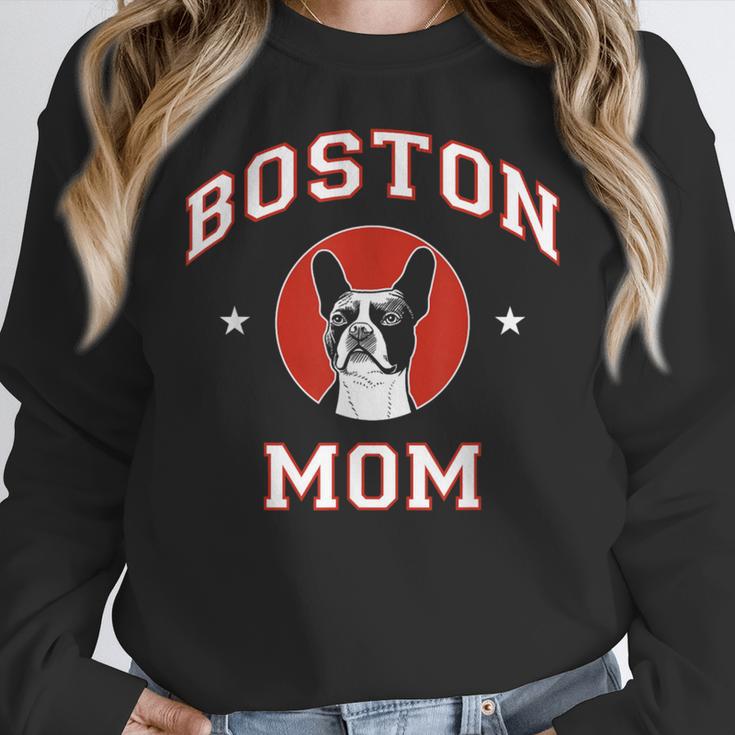 Boston Terrier Mom Dog Mother Women Crewneck Sweatshirt, Mom Gifts, Boston Terrier Mom Gifts, funny design
