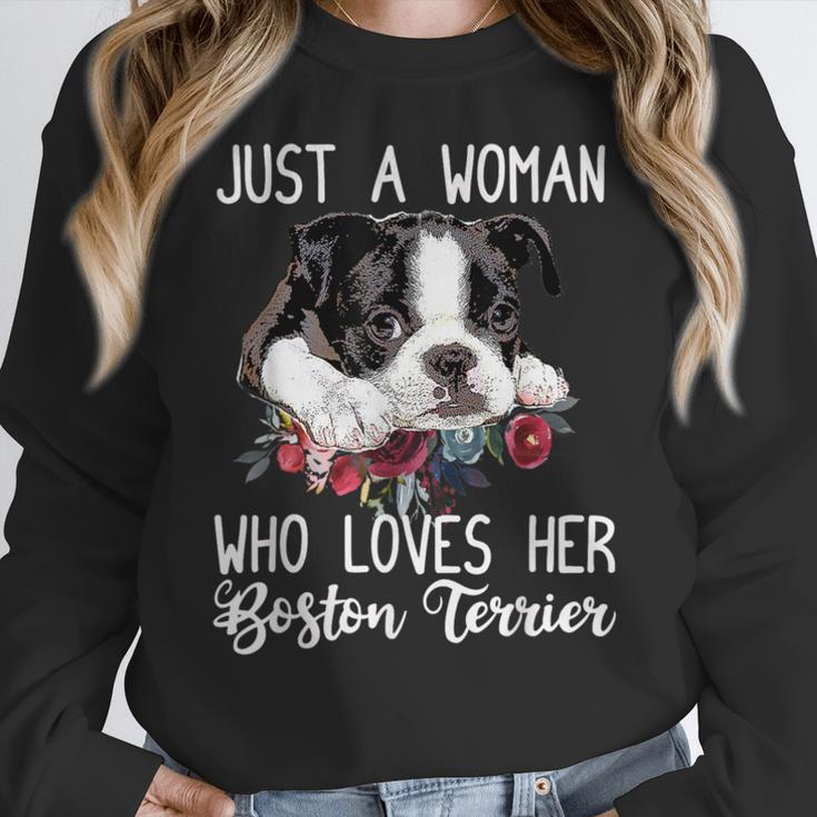 Just a Woman Who Loves Her Boston Terrier Cute Dog Mom Women Crewneck Sweatshirt, Mom Gifts, Boston Terrier Mom Gifts, funny design