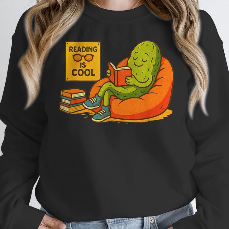 Pickle Reading Books Bookworm Teacher Librarian Kids Retro Women Crewneck Sweatshirt, funny design Pickle Reading Books Bookworm Teacher Librarian Kids Retro Women Crewneck Sweatshirt, funny design