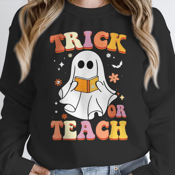 Retro Vintage Groovy Trick Or Teach Teacher Halloween For Men Women Kids Women Crewneck Sweatshirt, Groovy Teacher Gifts, funny design