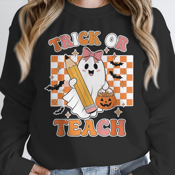 Vintage Teacher Shirt Women Trick Or Teach Halloween Women Crewneck Sweatshirt, funny design