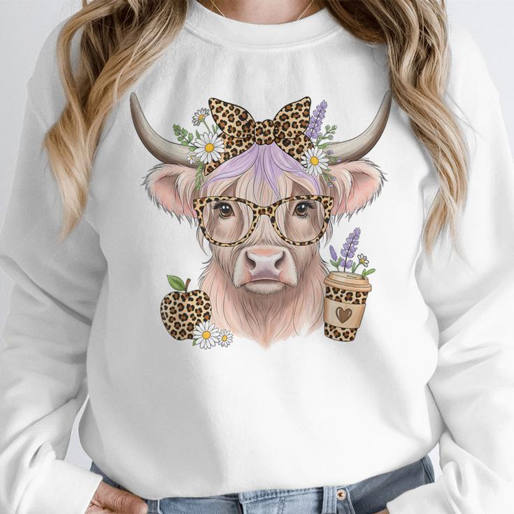Cute Floral Highland Cow Back To School For Women Teacher Women Crewneck Sweatshirt, funny design Cute Floral Highland Cow Back To School For Women Teacher Women Crewneck Sweatshirt, funny design